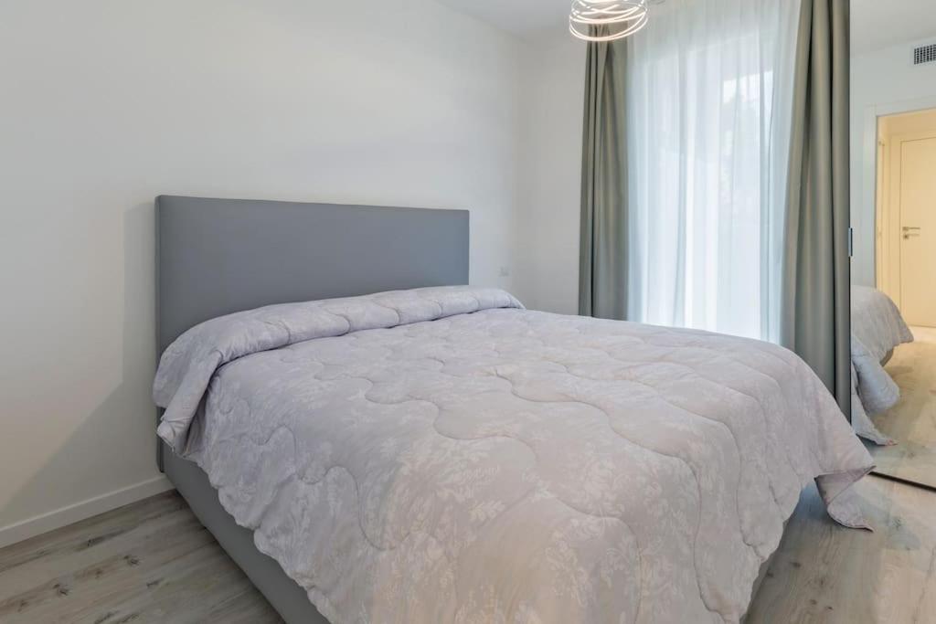 Wave Island! Luxury Resort A Jesolo - Piscina E Park Free! ภายนอก รูปภาพ