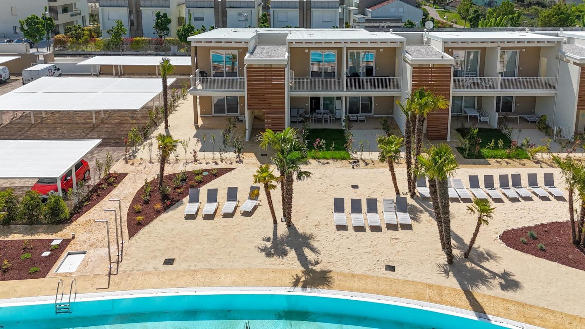 Wave Island! Luxury Resort A Jesolo - Piscina E Park Free! ภายนอก รูปภาพ